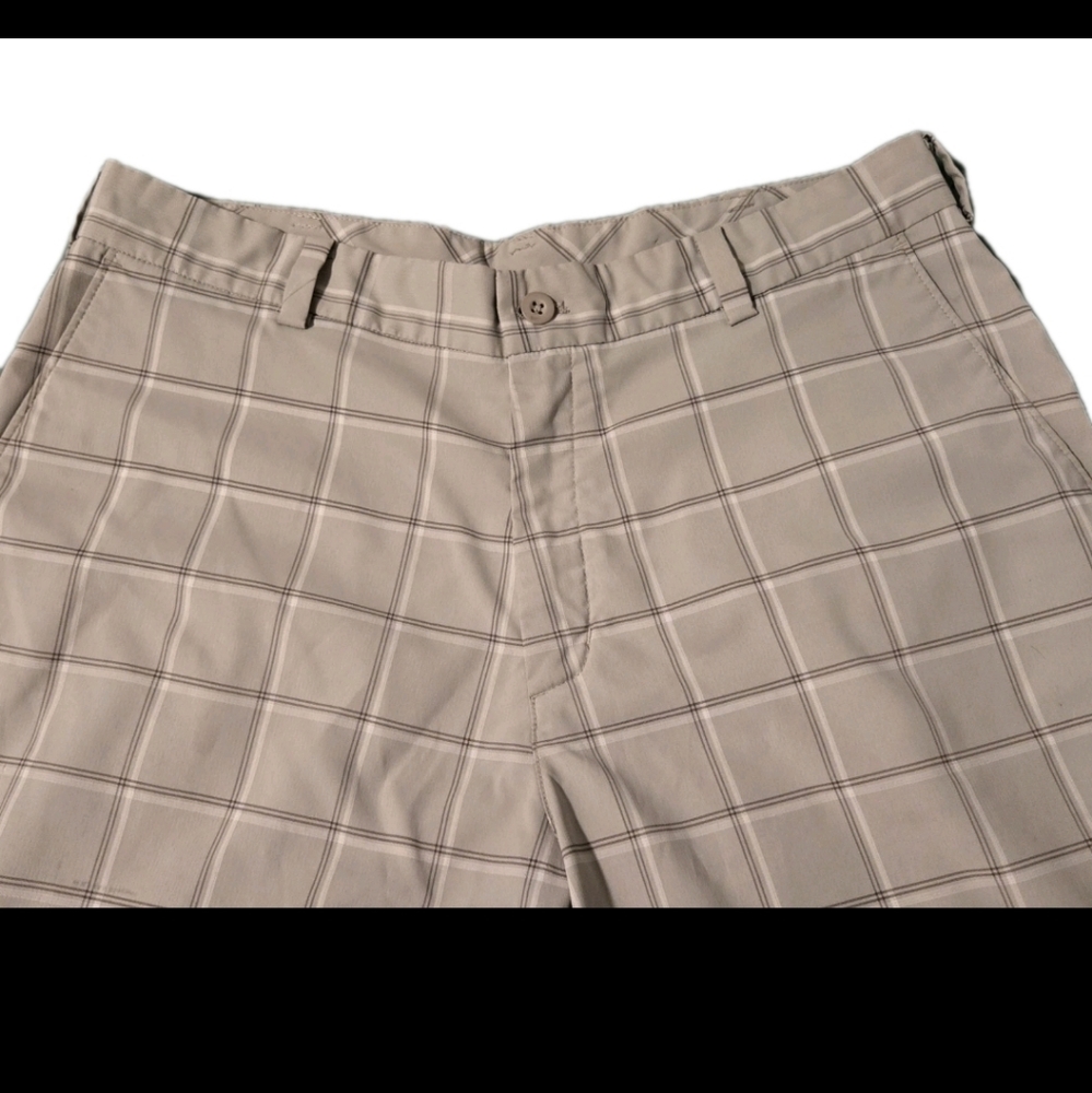 Nike Men's Golf Casual Dress Gray Plaid  Lightweight Shorts Size 32 - Picture 2 of 9